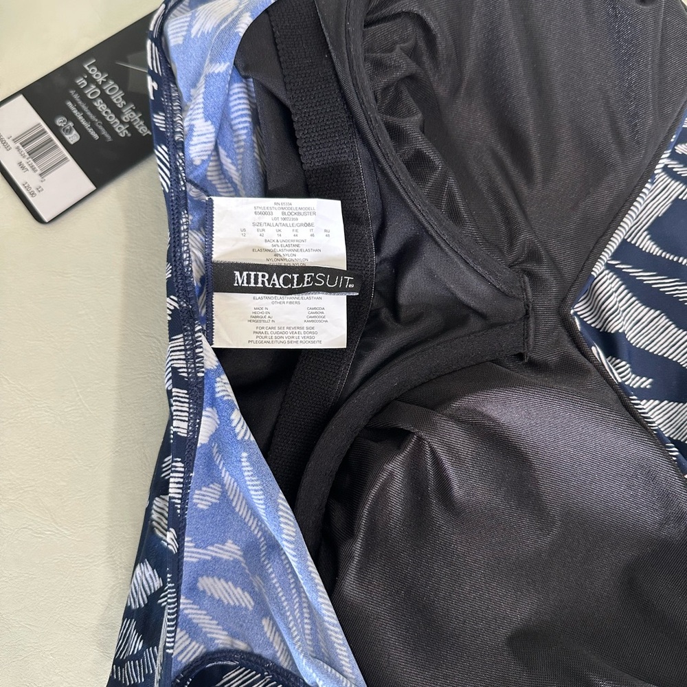 MIRACLESUIT NWT Navy Blue & White Blockbuster One Piece Underwire V-neck - Picture 11 of 16